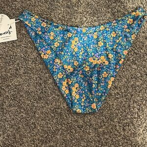 Brand new never worn bikini, Large top/XL bottom blue Floral 🩵